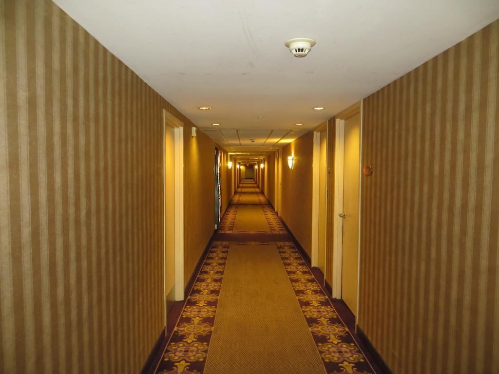 Gateway Hotel Dallas Park Central المظهر الخارجي الصورة