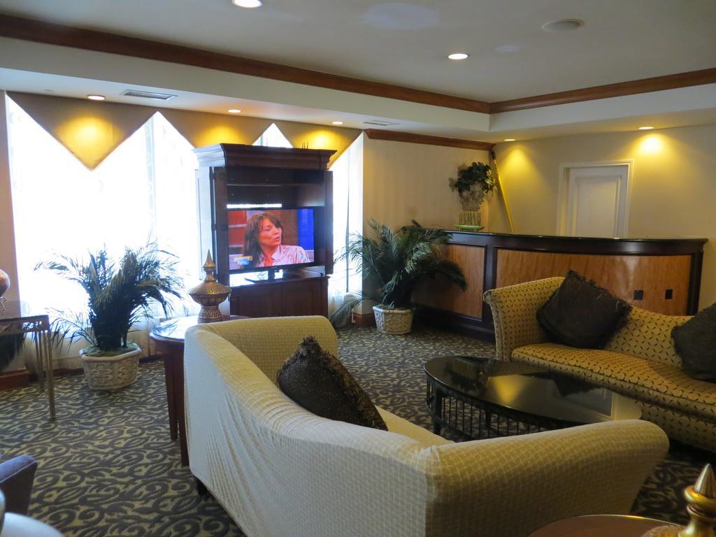 Gateway Hotel Dallas Park Central المظهر الخارجي الصورة