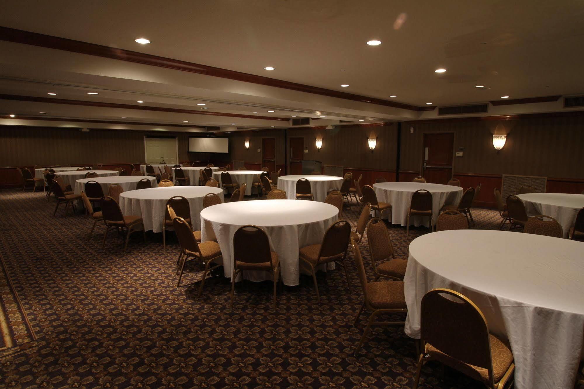 Gateway Hotel Dallas Park Central المظهر الخارجي الصورة